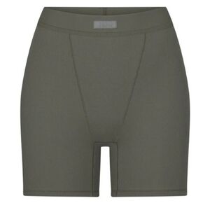 SKIMS - COTTON RIB BOXER (JUNIPER)